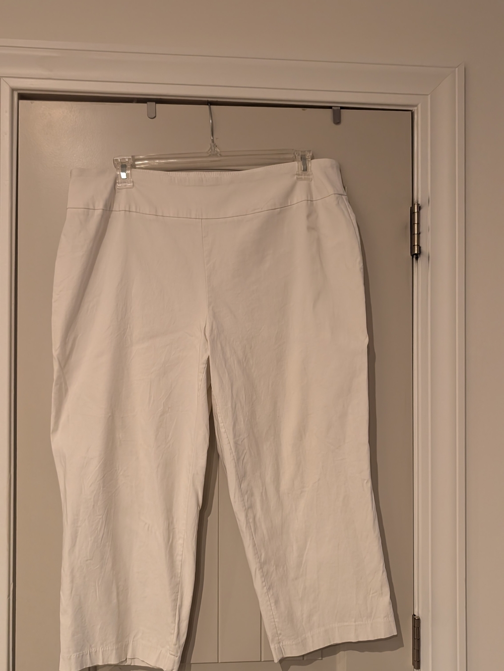 Classic White Capri Pants for Women